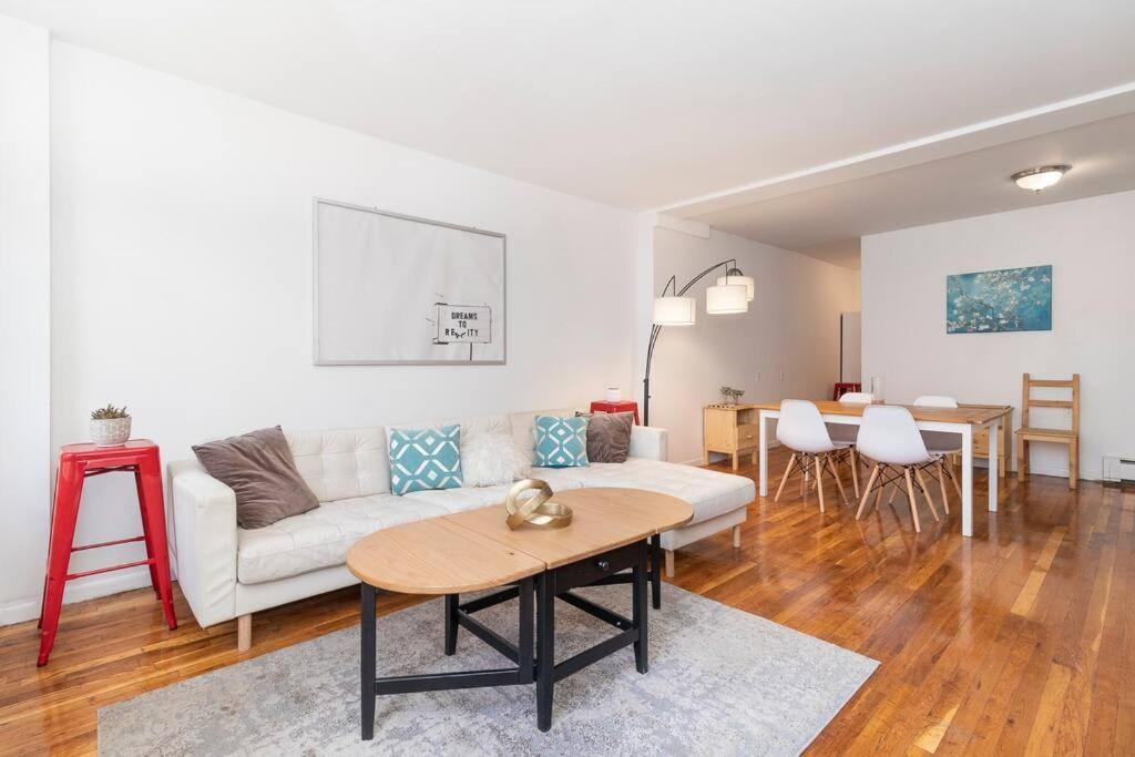 2Bed Bliss By Central Park North 纽约 外观 照片