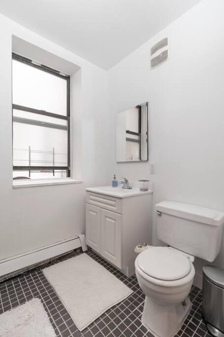 2Bed Bliss By Central Park North 纽约 外观 照片